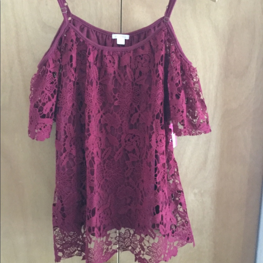 NEW Xhilaration Lace Cold Shoulder Burgundy Top XL